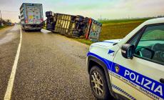 Incidente tra Soragna e Ragazzola, ribaltato un rimorchio: disagi al traffico