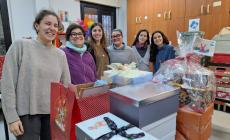 Cisl Parma Piacenza dona le Scatole di Natale "sospese" al Servizio "Sulla Soglia" della  Cooperativa Sociale Societ&agrave; Dolce