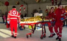Ragazzina cade sulla pista da pattinaggio: ambulanza in piazzale Balestrieri