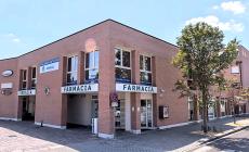 Sfondano la porta con un'auto rubata: Sorbolo, assalto a una farmacia nella notte 