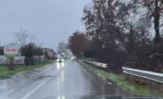 Grosse buche in via La Spezia fra Parma e Collecchio: il video di un lettore 