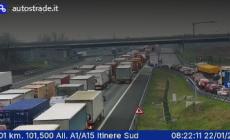 Incidente in A1 tra Fidenza e Parma: fino a 9 chilometri di coda e traffico in tilt sulla via Emilia. Incidenti anche a San Prospero e a Martorano