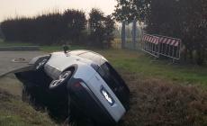 Ronco Campo Canneto, auto finisce fuori strada: conducente soccorso dal 118