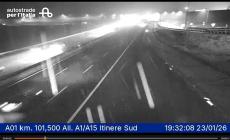 Neve in autostrada all'altezza di Campegine -Terre di Canossa, Fiorenzuola e tra Berceto e Pontremoli