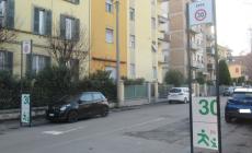 "Zona 30" ecco la nuova segnaletica in via Sassari e dintorni