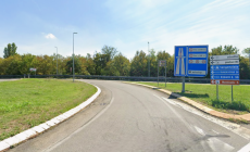 Nella notte, un'auto va a sbattere  in tangenziale nord: due feriti, uno &egrave; grave
