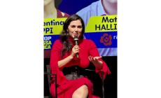 Valentina Nappi a Parma: "Tassa sul porno, la mia battaglia per il no"