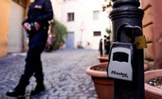 Il vicino affitta come B&B l'appartamento? I condomini  non lo possono vietare