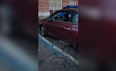Viale Bottego, raffica di spaccate nella notte: nel mirino le auto parcheggiate - Video