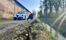 Pericolo per il cedimento di un pezzo di strada a Busseto