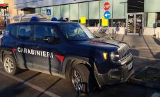 Collecchio, ruba 17 bottiglie di alcolici dal supermercato e fugge dall'uscita di emergenza: denunciato 