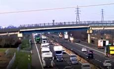 Incidente in mattinata in autostrada a Roncopascolo: lunga coda in direzione Milano arrivata fino ai deci chilometri