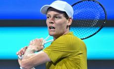 Sinner eliminato a Doha: Mensik sorprende l'azzurro e vola in semifinale