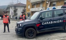 Solignano: raid di due minuti nella notte in un negozio, rubati 800 euro dalla cassa. Denunciato un 27enne 
