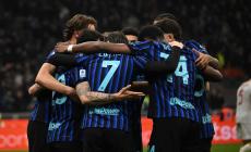 Inter, uno-due battuto il Genoa. Il Verona lotta, ma al 96' colpaccio di Lukaku: vittoria in trasferta del Napoli. Il Como va sotto poi esagera: 3-1 al Lecce - Risultati e classifica