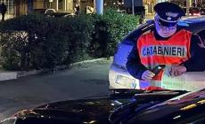 Raffica di controlli in citt&agrave;: scoperti e denunciati quattro che non dovevano essere a Parma. Due ubrachi nei guai: uno ha minacciato i militari