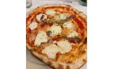 San Mart&eacute;. Sottile oppure alta: la vecchia scuola  della pizzeria 


