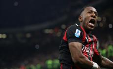 Il derby &egrave; del Milan: decide Estupinan. Impresa del Verona che sbanca Bologna. Colpo salvezza del Lecce: 2-1 alla Cremonese. De Rossi batte la "sua Roma  - Risultati e classifica