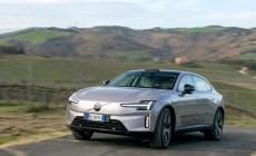 Nuova Volvo ES90: scopriamo la berlina che cambia le regole 