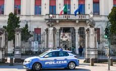 Bloccato all'ospedale Maggiore con tre smartphone addosso, uno restituito a un paziente: 44enne denunciato