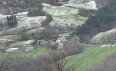 Neve a sorpresa: a fine marzo l'Appennino si risveglia sotto una sottile coperta bianca - Foto