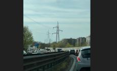 Tangenziale sud: incidente tra via Montanara e strada Farnese, traffico in tilt 