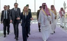 Blitz di Giorgia Meloni nel Golfo, missione per la sicurezza energetica 
