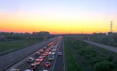 Traffico ancora intenso verso Milano: code a tratti in A1. Autocisa, code terminate