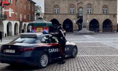 Sorpreso a dormire a bordo di un&rsquo;auto appena rubata. Denunciato un 34enne 