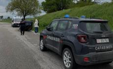 Auto ribaltata, ferita una giovane