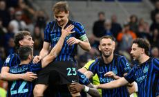 Tris dell'Inter contro il Cagliari: scudetto ad un passo. Como, ko  "europeo" contro il Sassuolo (2-1) - Risultati e classifica