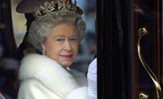 100 anni di Elisabetta, King Charles III: "Non sarebbe felice del mondo di oggi"
