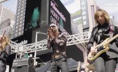 Maneskin, concerto a sorpresa in Times Square a New York - Video
