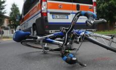 Scontro tra auto e bici a Fidenza: donna ferita trasportata al pronto soccorso di Parma