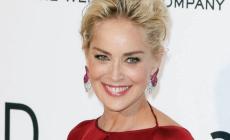 Sharon Stone: " Ho perso nove figli per aborti spontanei"