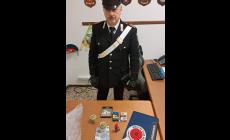 La cocaina in un barattolo nascosto in un canale di scolo: arrestato pusher albanese 