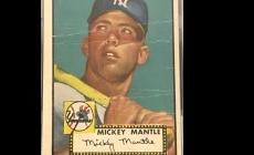 12,6 milioni: una figurina di un campione di baseball batte la maglia di Maradona
