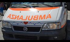 Con la moto contro il muro, muore 17enne nel Bresciano