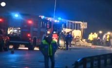 Bulgaria, si schianta autobus: almeno 46 morti, 12 sono bambini e ragazzi