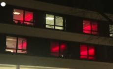 Covid, Germania: un ospedale chiede aiuto illuminando di rosso le stanze