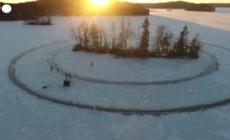 Finlandia, un uomo costruisce la piu' grande ciambella rotante del mondo