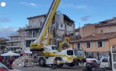 Edificio crollato in Provenza, estratto dalle macerie il corpo di una anziana