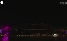 Spettacolo pirotecnico a Sydney: l'Australia accoglie il 2022