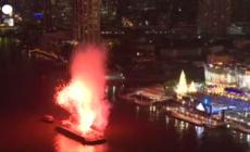 Bangkok festeggia l'arrivo del 2022 con fuochi d'artificio "ecologici"