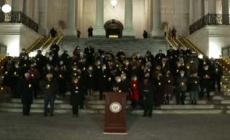 Usa, veglia e preghiera sulla scala di Capitol Hill per il primo anniversario dell'assalto