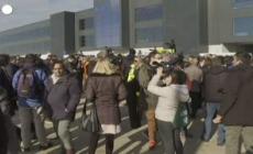Djokovic, tifosi e giornalisti aspettano Nole all'aeroporto di Belgrado