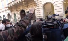 Quirinale, Letta esce da casa di Conte dopo un colloquio di circa 2 ore