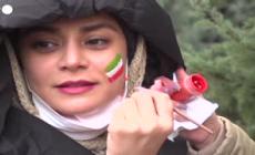 Le donne iraniane tornano per la prima volta allo stadio dopo quasi tre anni
