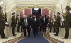 Ucraina, Johnson a Kiev dal presidente Zelensky