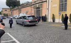 Camera ardente di Monica Vitti in Campidoglio, l'arrivo del feretro